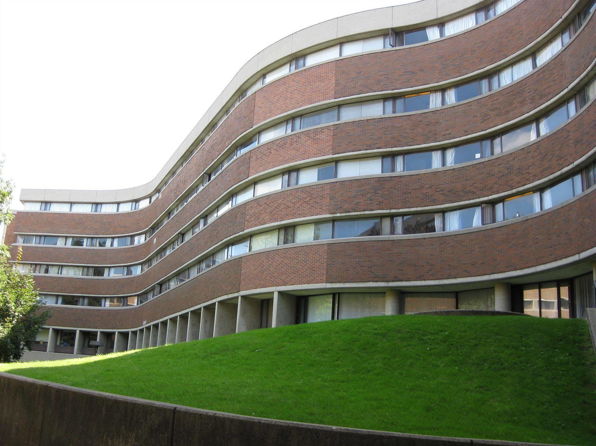 University Of Toronto - New College Residence - Wilson Hall Residence Dış mekan fotoğraf